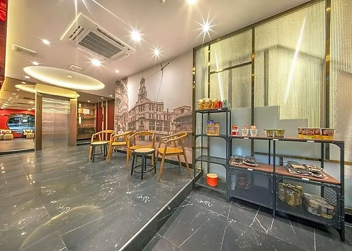 U Tor Yaowarat - Chinatown